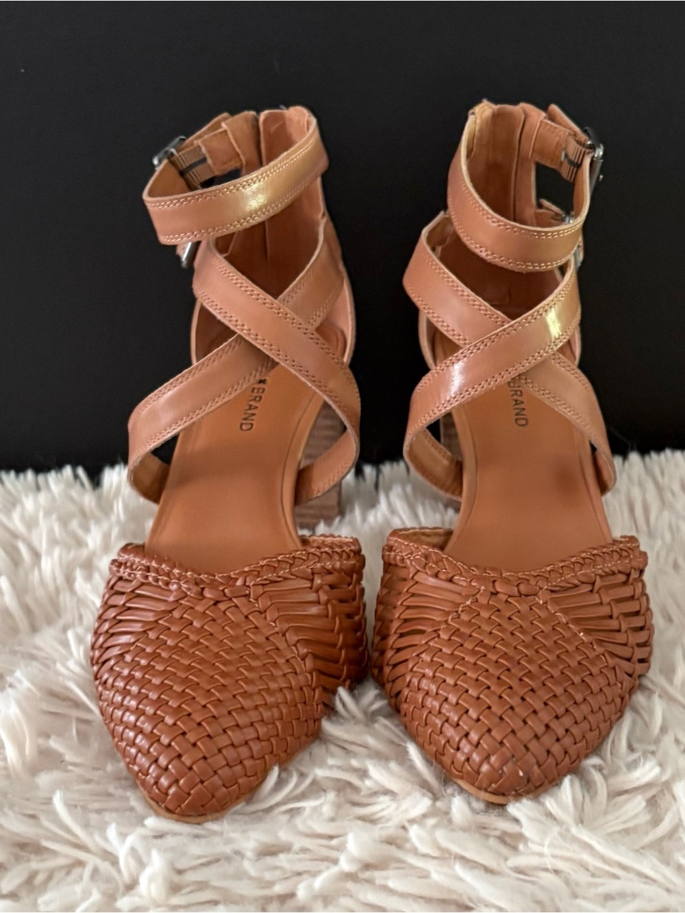 NEW Lucky Brand Womens Mollwin Heeled Pump Brown Leather Wedge Size 8.5 M - Picture 3 of 8
